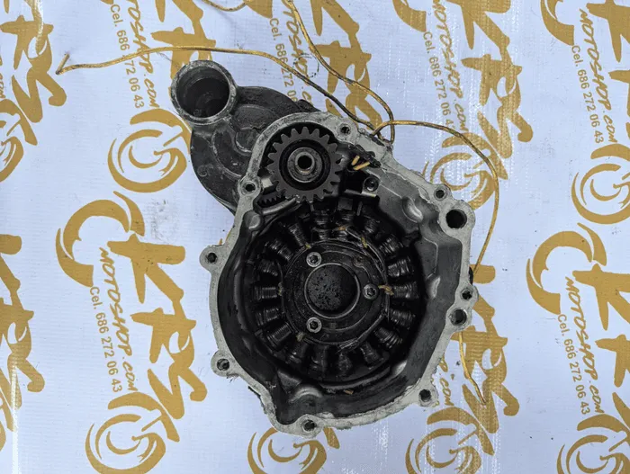 Tapa de estator del motor  - 3