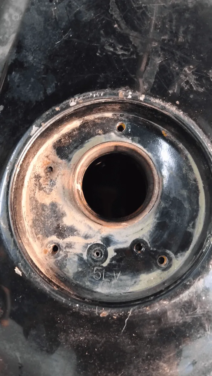 Tanque de gasolina  - 2