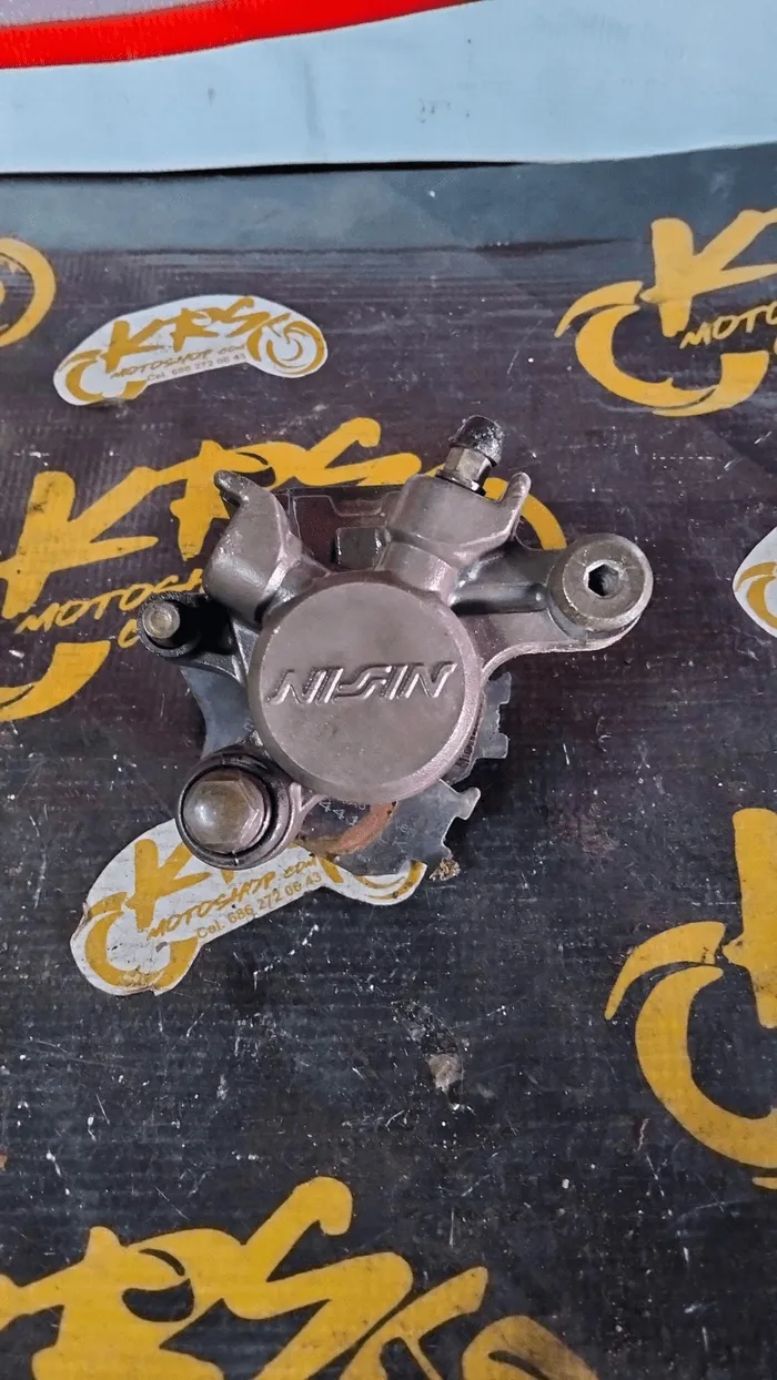 Caliper trasero  - 2