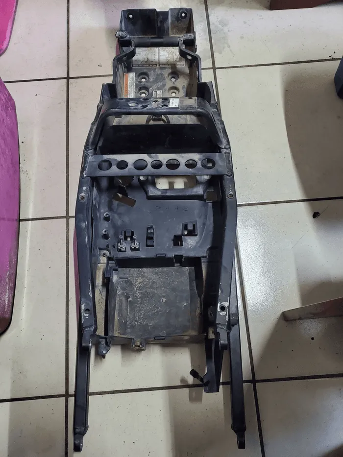 Sub chasis  - 4