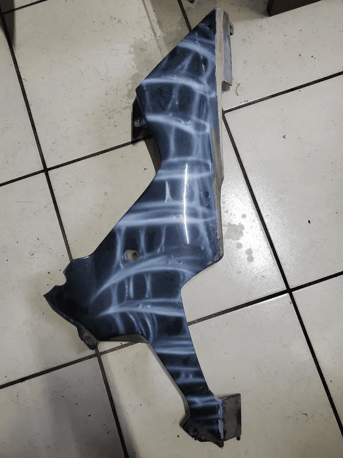 Plastico izq. inferior  - 2