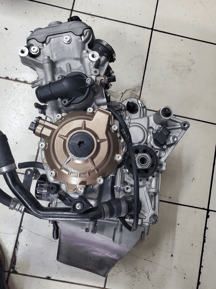 Motor  - 4