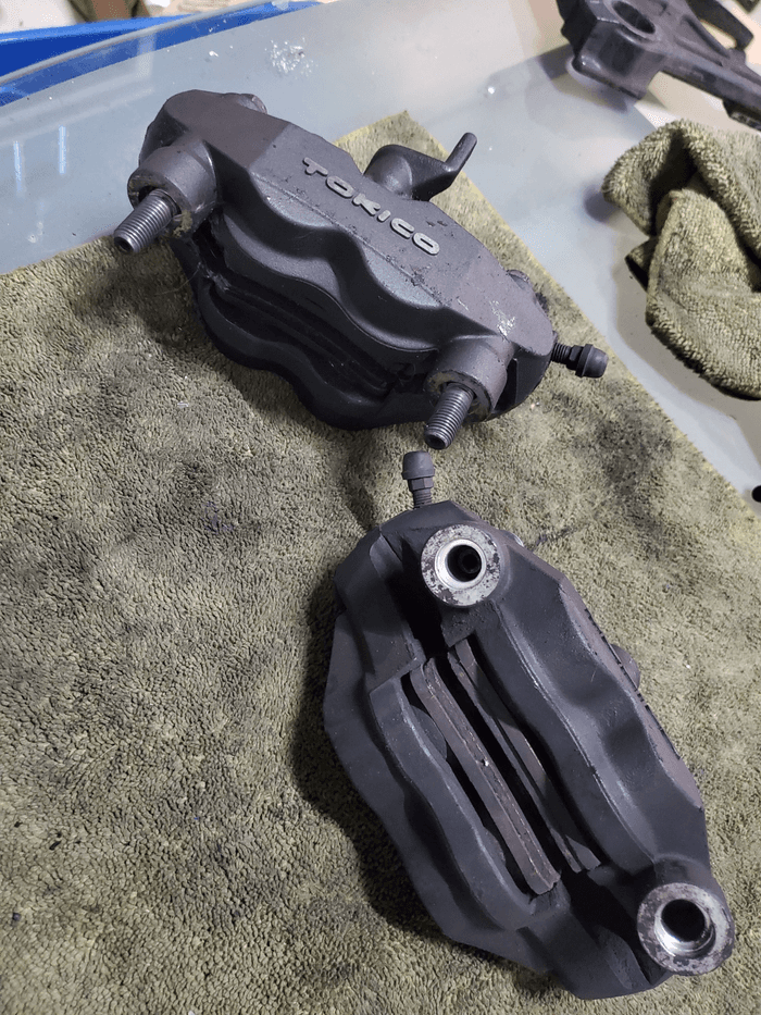 Calipers delantero  - 2
