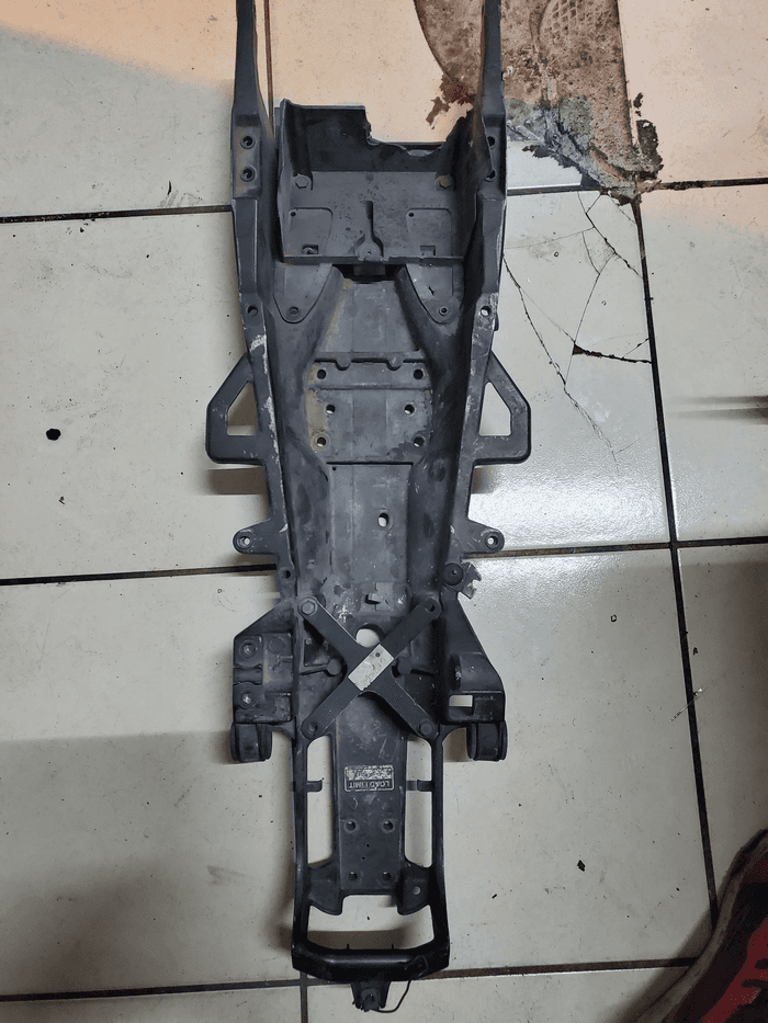 Sub chasis superior  - 4
