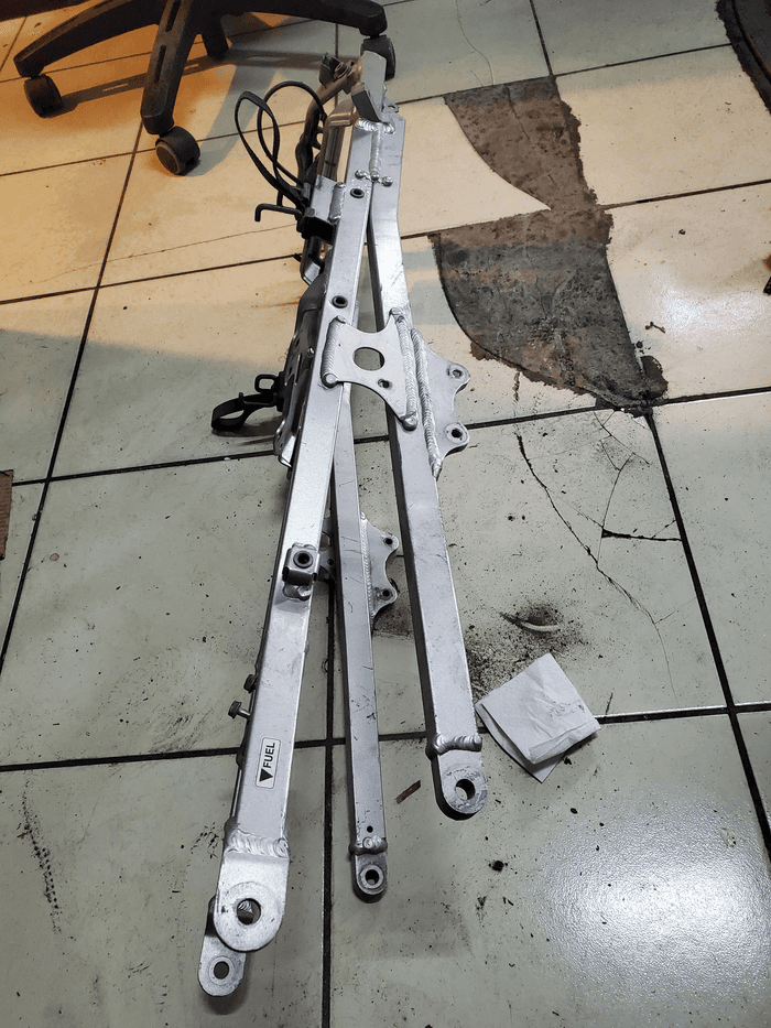 Sub chasis  - 3