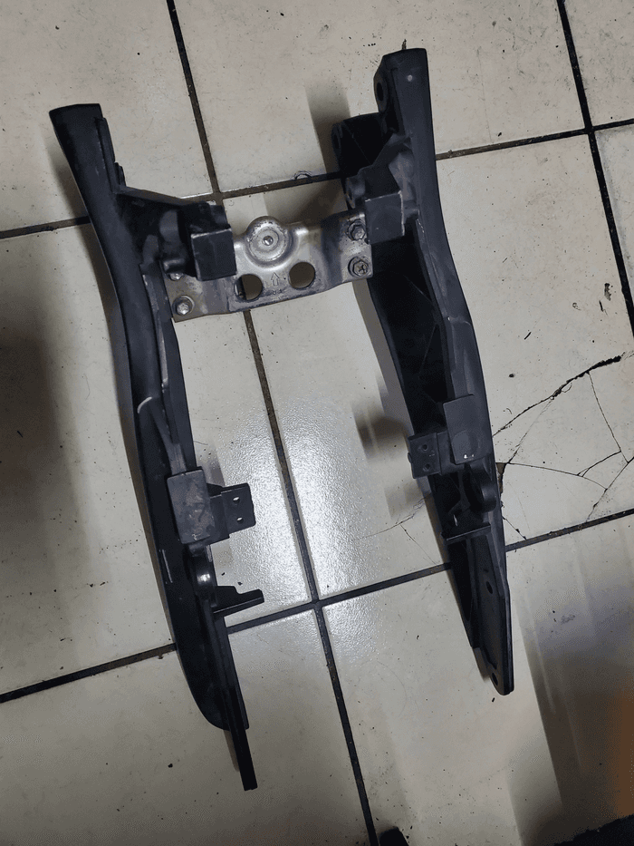 Sub chasis  - 2