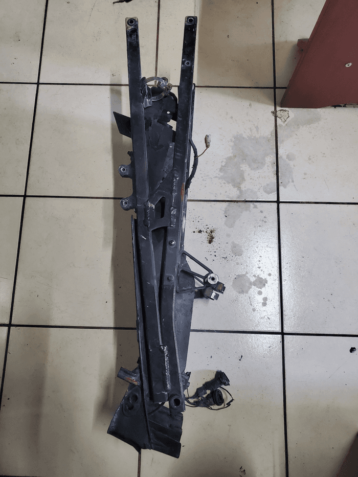 Sub chasis  - 4