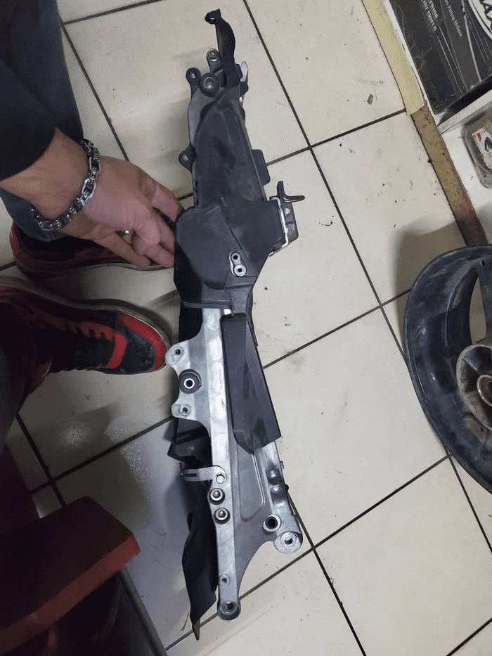 Sub chasis  - 3